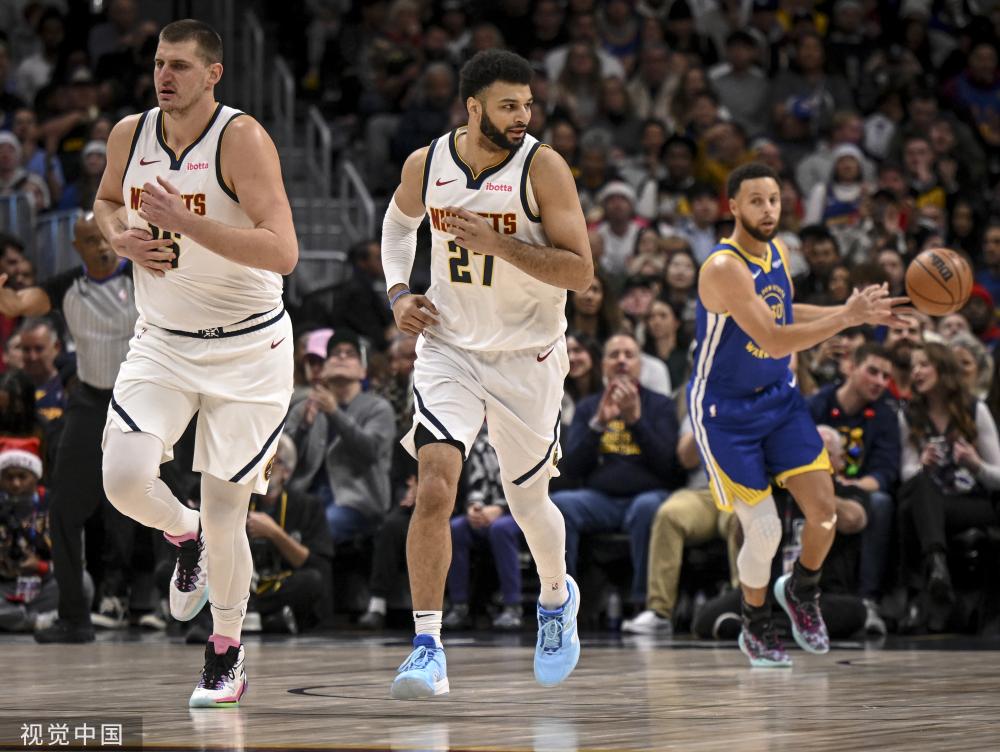 湖人战绩稳 湖人战绩稳