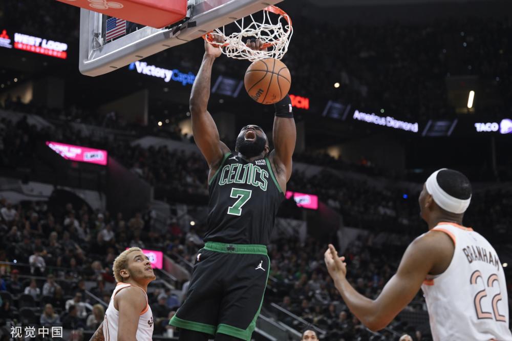 烈的赛场中 烈的赛场中