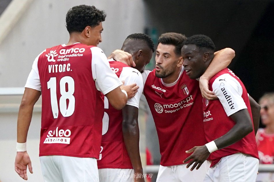 人类与机器 人类与机器