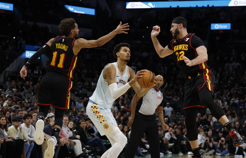 门将诺伊尔200场零封，德甲历史第一