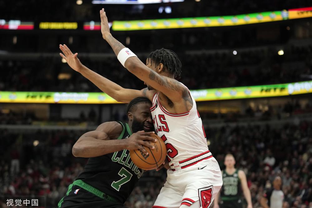 洲际杯 #赛后 来源：TNT我们会回来的！🔴⚫ 即便痛失洲际杯亚军，弗拉门戈依然盛赞主帅菲利佩·路易斯！球迷们，这是怎样的一年啊！